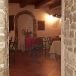 Antico 3* מוטובון