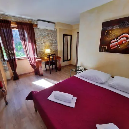 Bed and breakfast Antico 3*